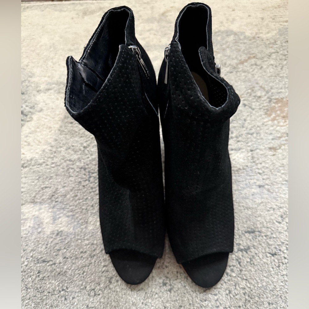Jessica Simpson Black Ankle Booties